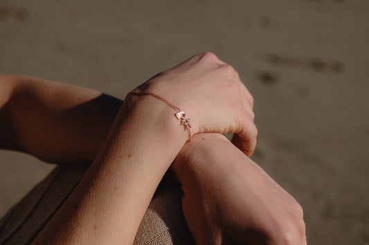 Why Custom Bracelets Are the Best Gift Option